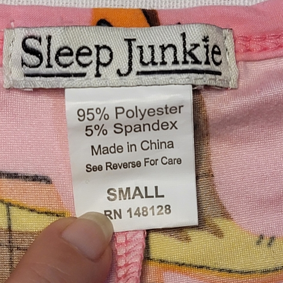 Pajama romper, size Small - Picture 2 of 3